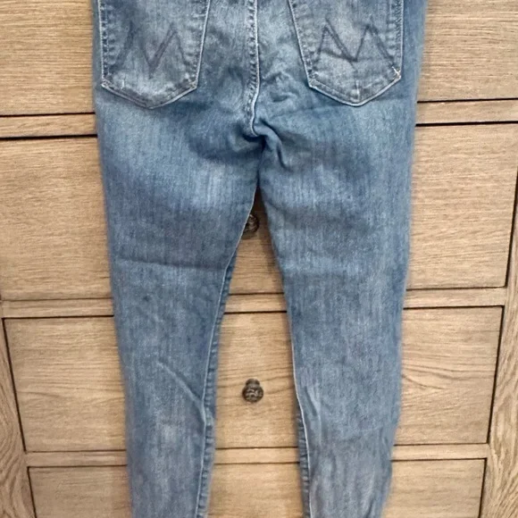 MOTHER Blue Distressed Straight Leg Jeans. Size 28. High rise. - Picture 4 of 7